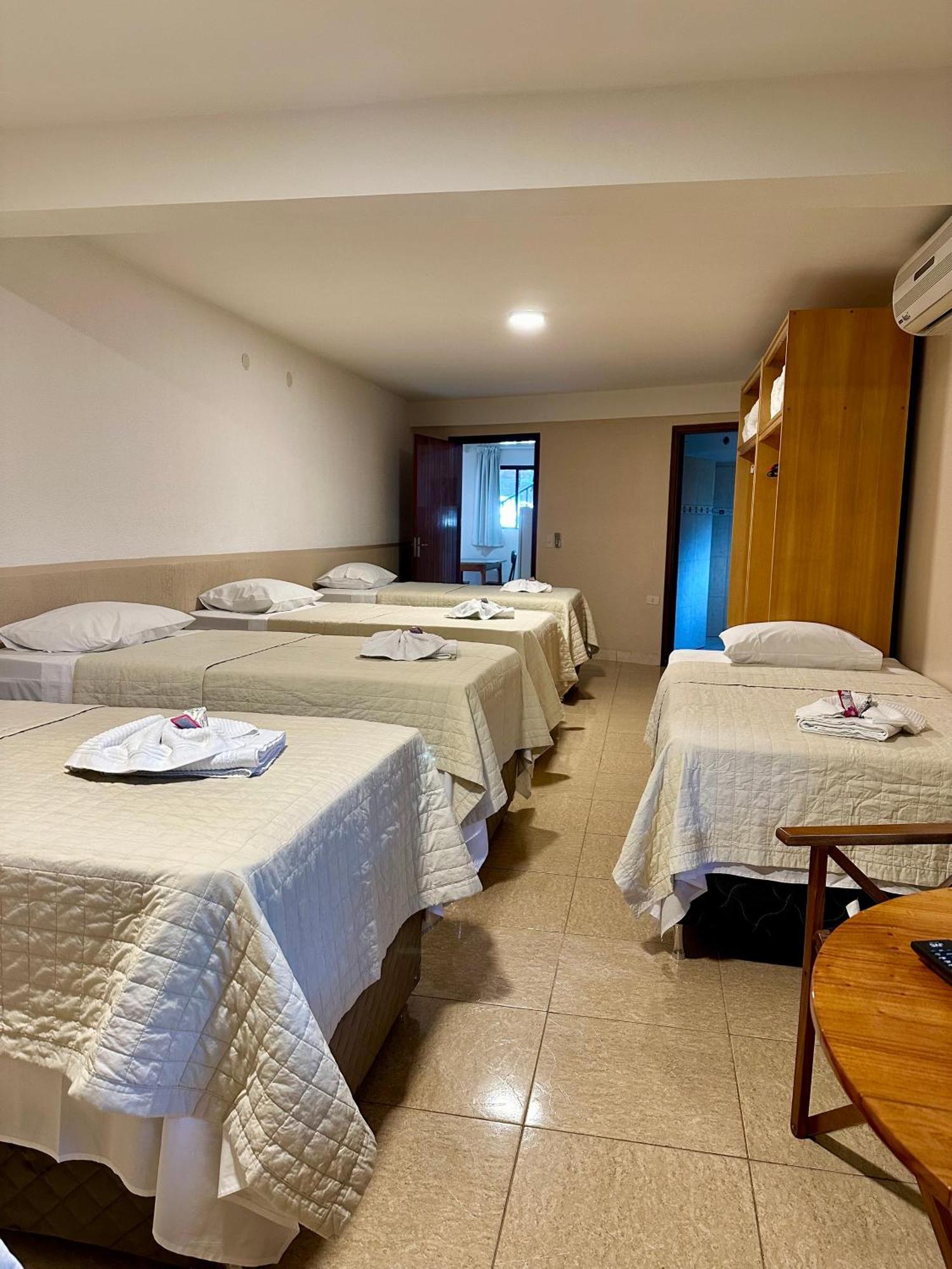 Parque Hotel Manantial Hohenau 外观 照片