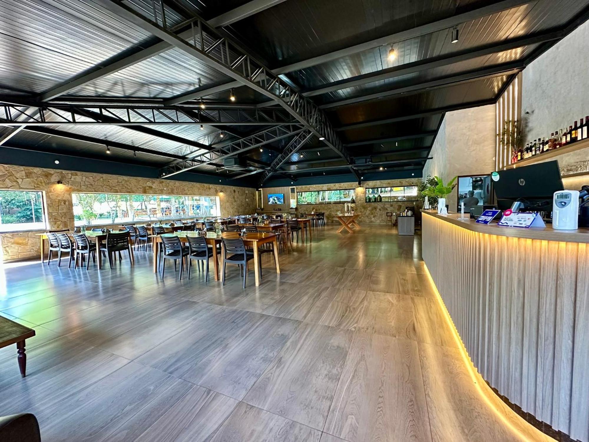 Parque Hotel Manantial Hohenau 外观 照片